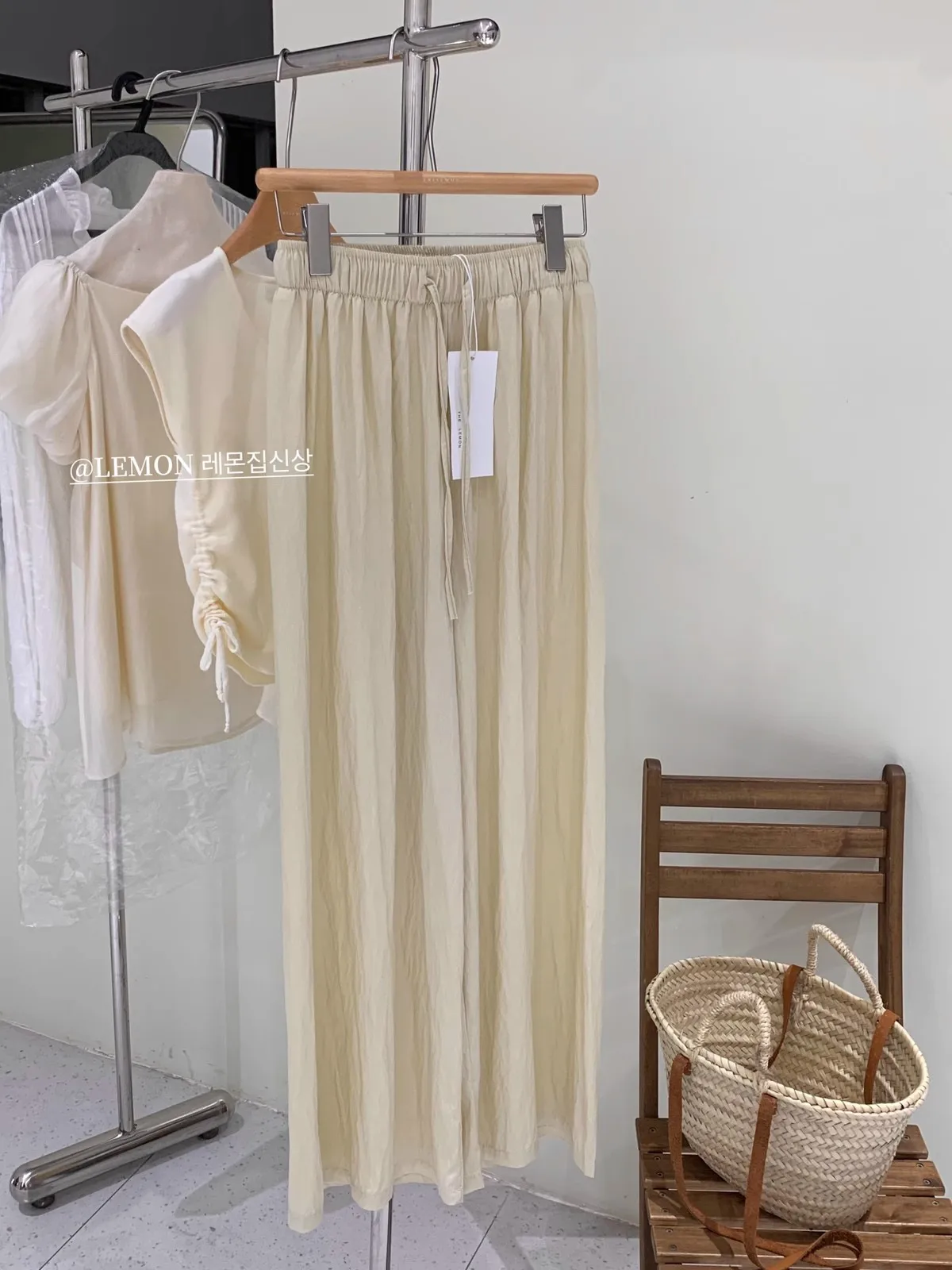 Ice Silk Yamamoto Pants Women's Summer Thin High Waist Slimming Wide Leg Pants Loose Straight Lazy Style Casual Pants display picture 17
