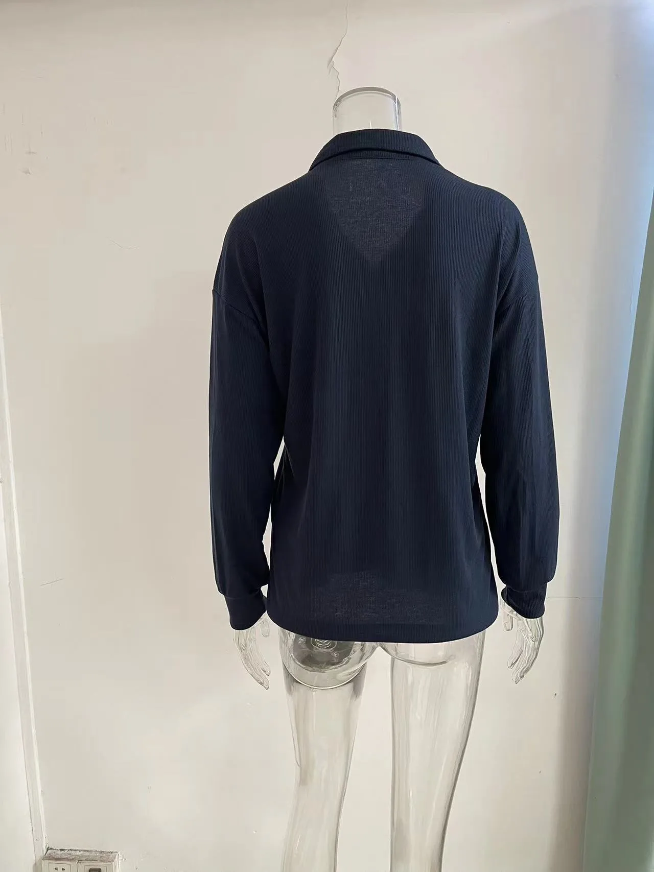 Solid Color Knitted Long-Sleeved Casual Shirt Women's Loose Design Classic Collar Single Button T-shirt Autumn And Winter New display picture 4