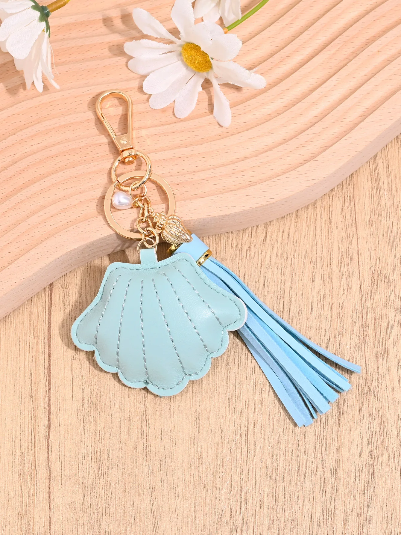 Shell Conch Pearl Tassel Keychain Europe And The United States  New Ocean Wind Bag Car Key Pendant Wholesale display picture 3