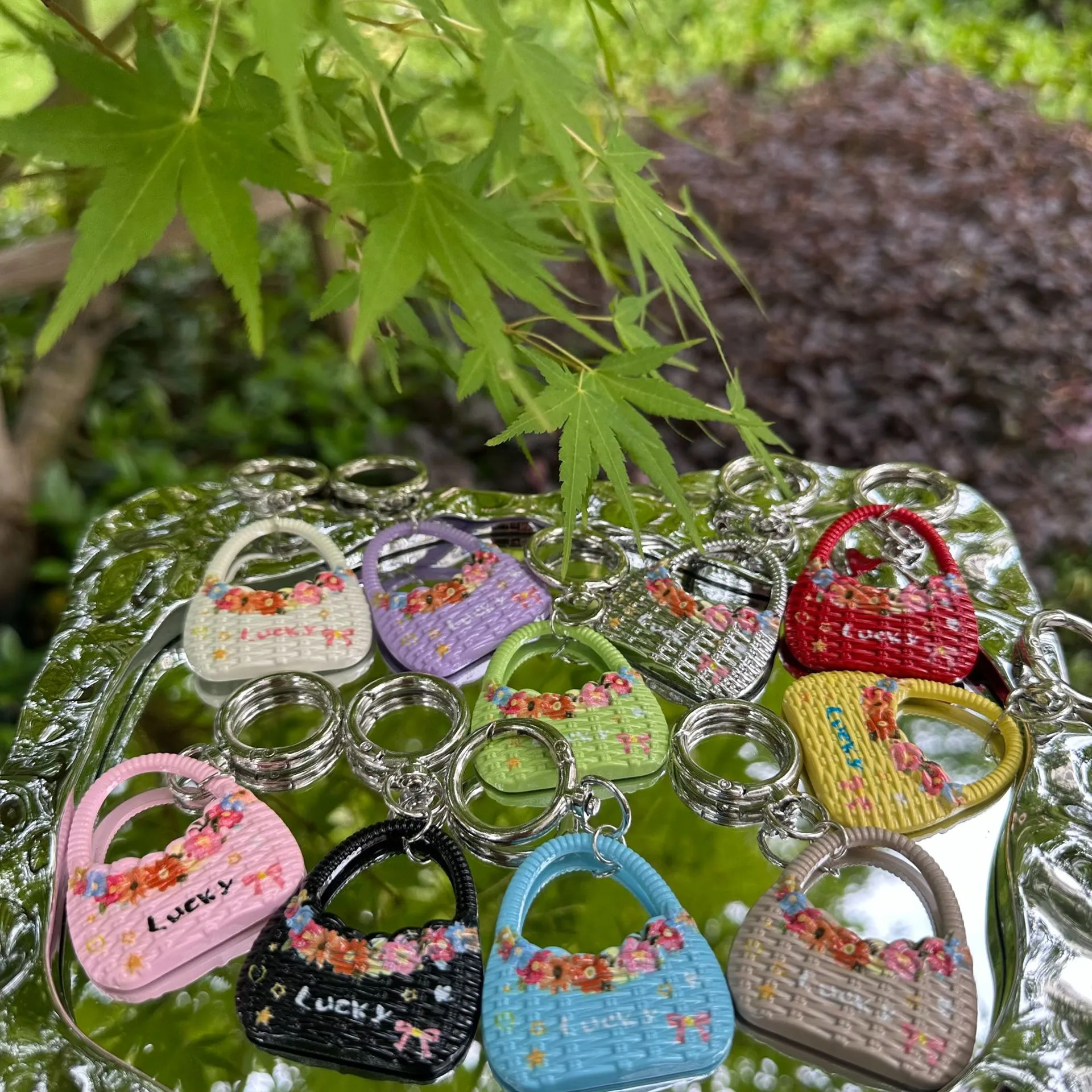 Trendy New Alloy Woven Small Floral Multi-Color Bag Pendant Mobile Phone Chain Keychain Car Pendant Accessories display picture 1
