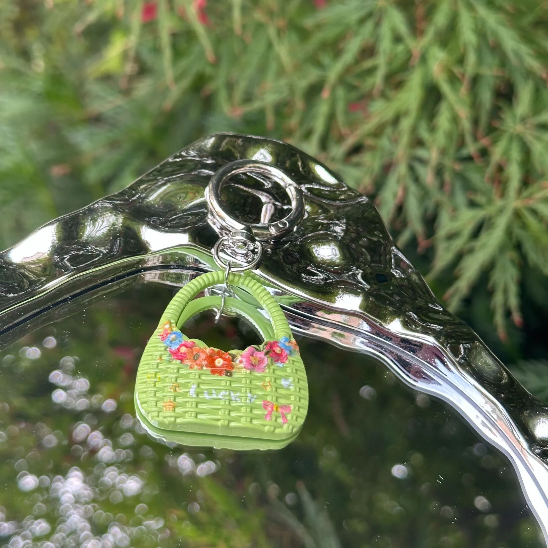 Trendy New Alloy Woven Small Floral Multi-Color Bag Pendant Mobile Phone Chain Keychain Car Pendant Accessories display picture 12