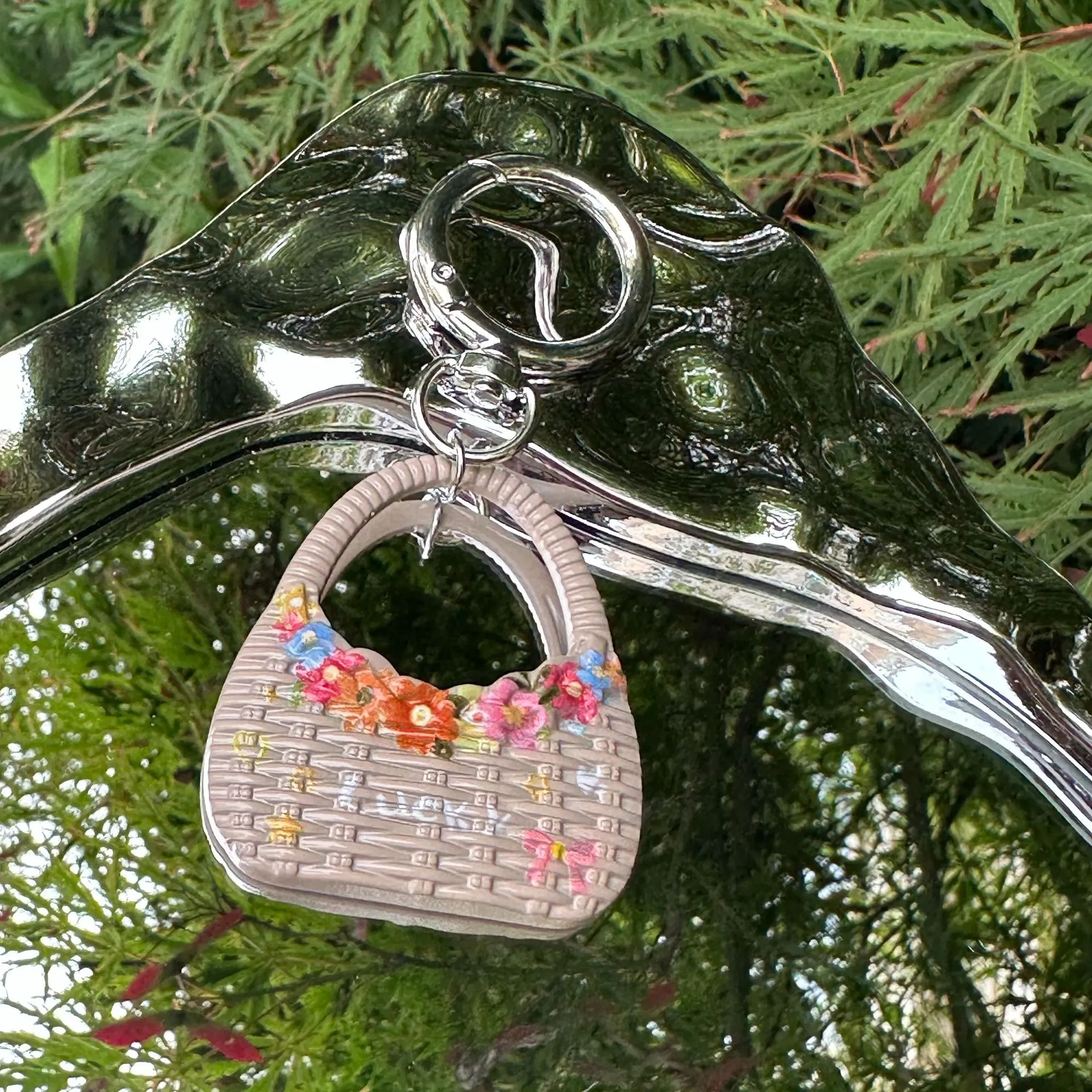 Trendy New Alloy Woven Small Floral Multi-Color Bag Pendant Mobile Phone Chain Keychain Car Pendant Accessories display picture 13