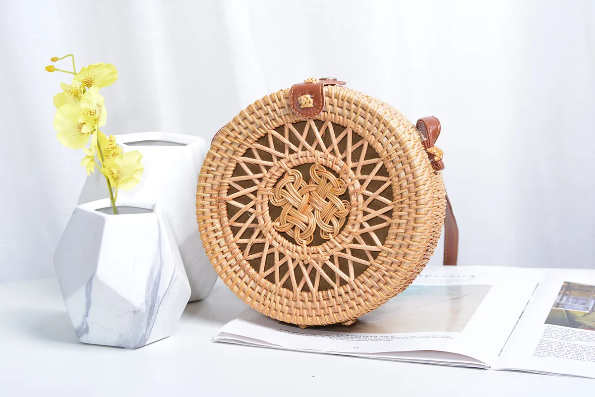 Factory Direct Sale Of Rattan Ins Handmade Rattan Hollow Five-pointed Star 18 * 8PU Leather Buckle Bag display picture 4