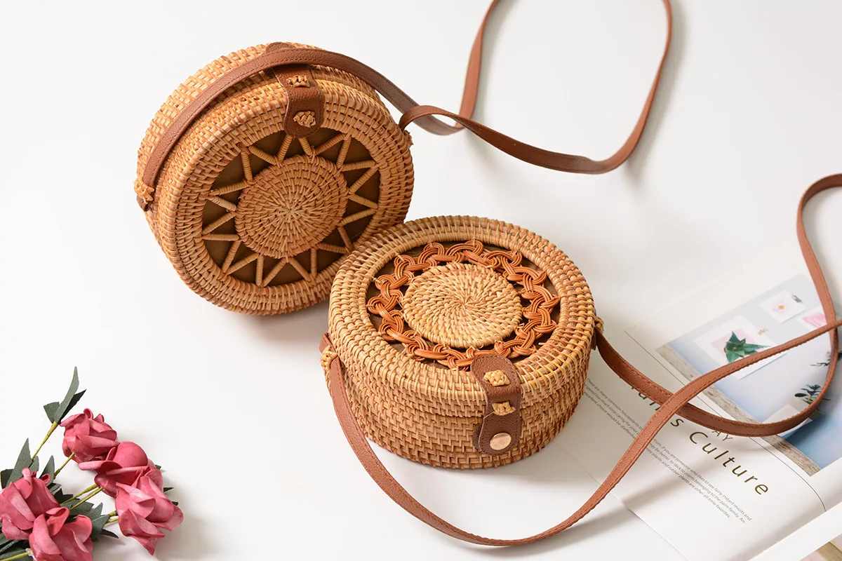 Factory Direct Sale Of Rattan Ins Handmade Rattan Hollow Five-pointed Star 18 * 8PU Leather Buckle Bag display picture 6
