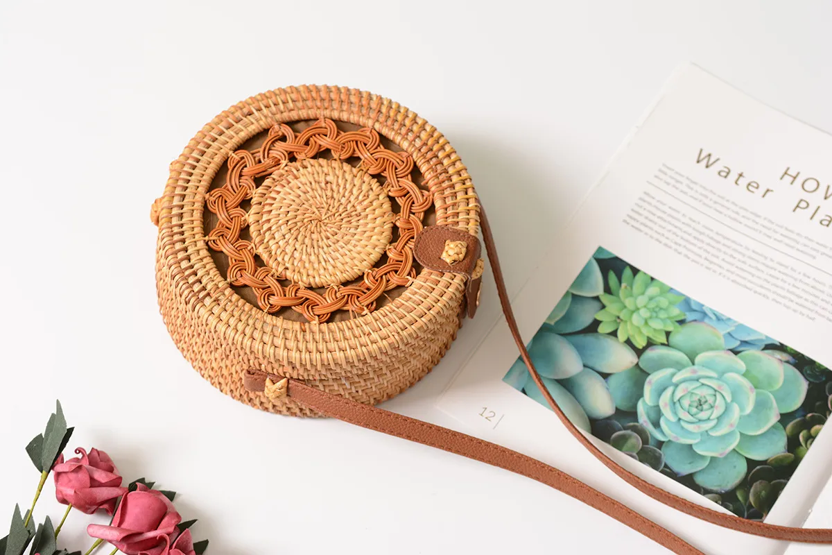 Factory Direct Sale Of Rattan Ins Handmade Rattan Hollow Five-pointed Star 18 * 8PU Leather Buckle Bag display picture 9