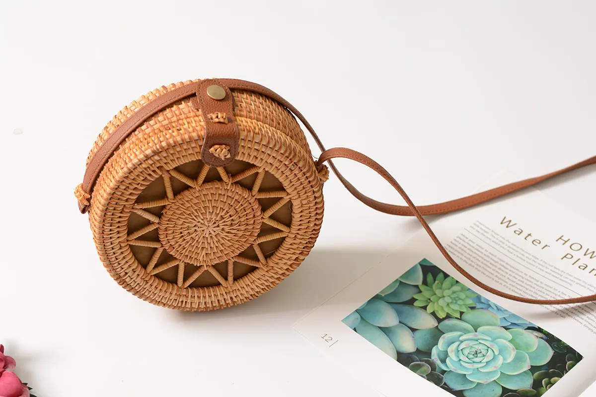 Factory Direct Sale Of Rattan Ins Handmade Rattan Hollow Five-pointed Star 18 * 8PU Leather Buckle Bag display picture 12