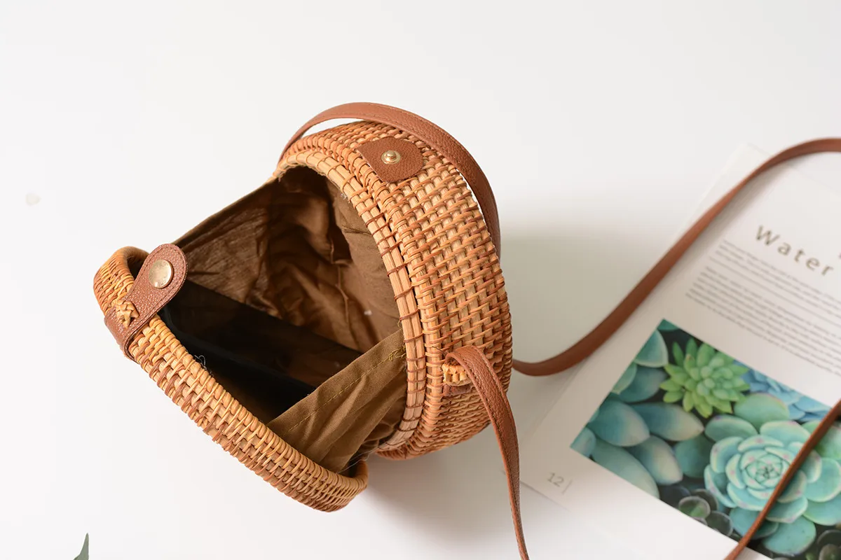 Factory Direct Sale Of Rattan Ins Handmade Rattan Hollow Five-pointed Star 18 * 8PU Leather Buckle Bag display picture 13