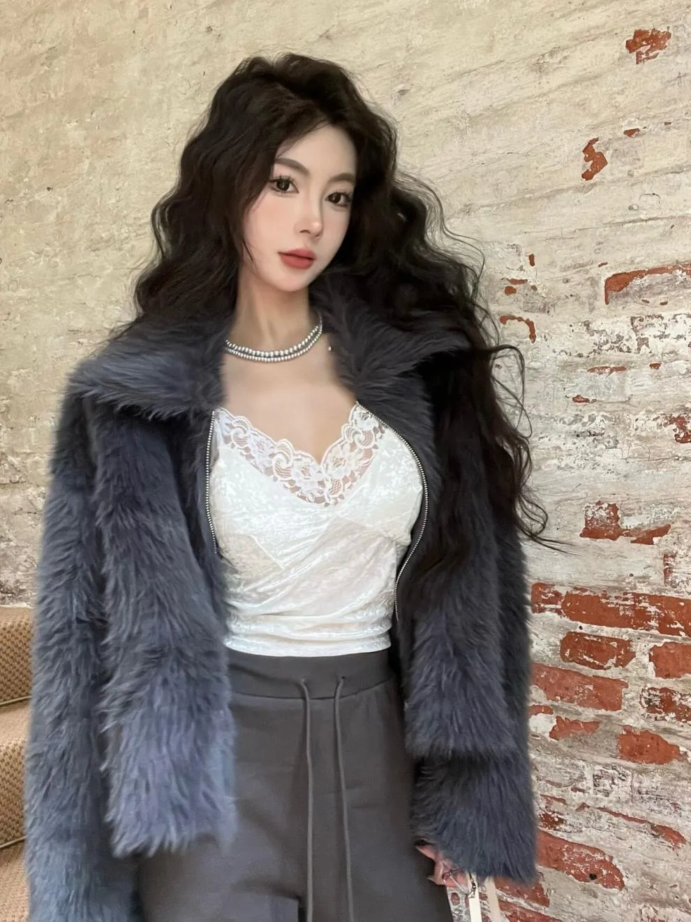 8866# Pure Desire Lace Gold Velvet Stitching Sling Strap Joker Comfortable Covering Comfortable Breast Autumn And Winter Beautiful Back Jacket Bra display picture 9