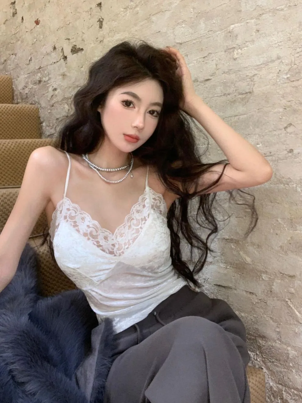 8866# Pure Desire Lace Gold Velvet Stitching Sling Strap Joker Comfortable Covering Comfortable Breast Autumn And Winter Beautiful Back Jacket Bra display picture 15