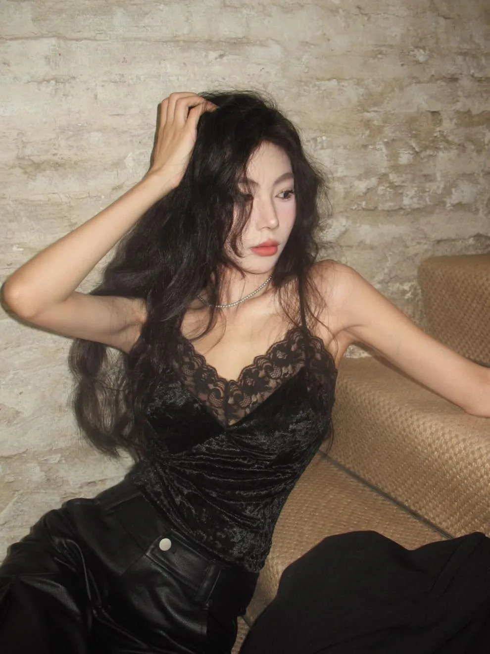 8866# Pure Desire Lace Gold Velvet Stitching Sling Strap Joker Comfortable Covering Comfortable Breast Autumn And Winter Beautiful Back Jacket Bra display picture 16