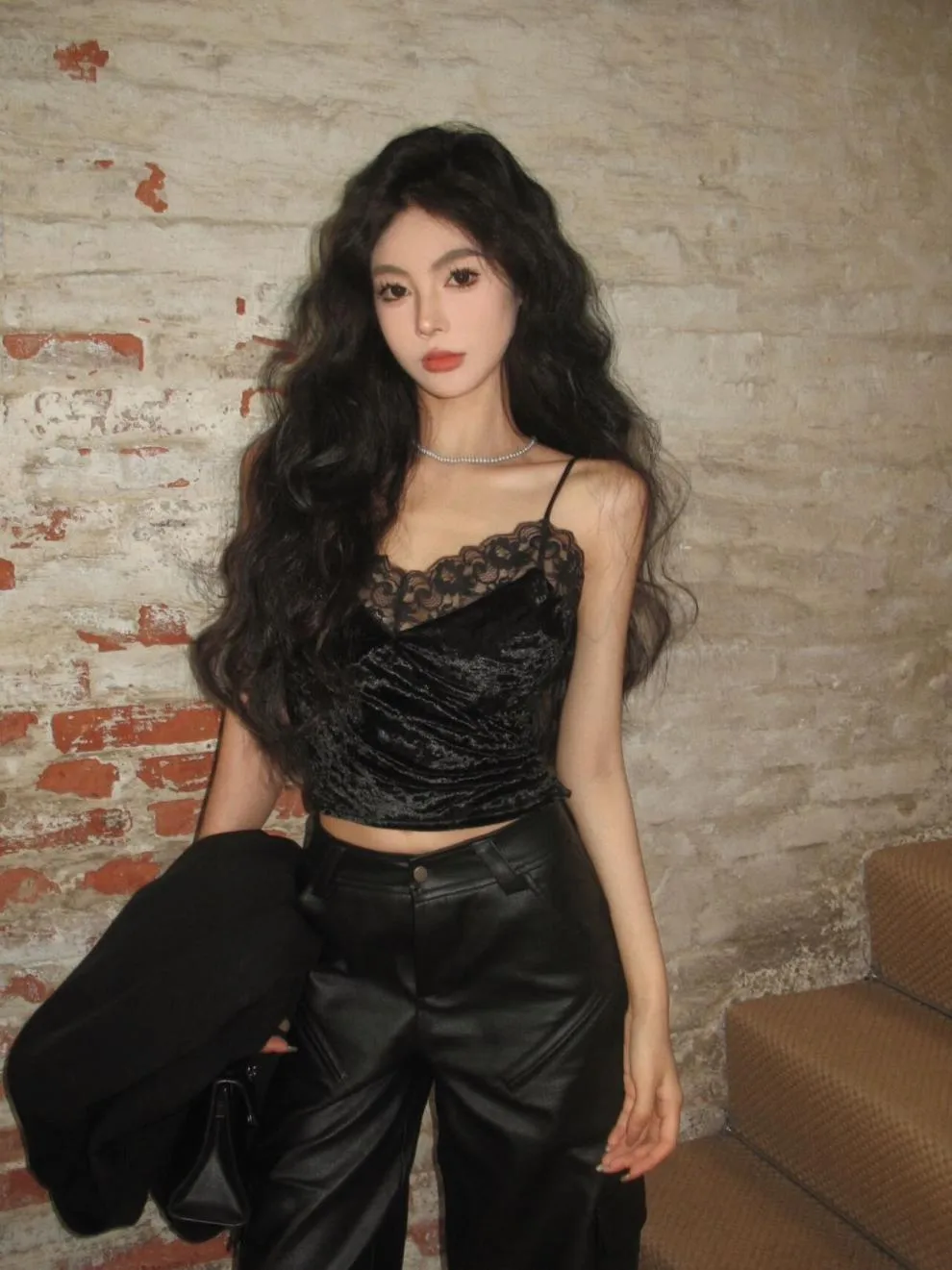 8866# Pure Desire Lace Gold Velvet Stitching Sling Strap Joker Comfortable Covering Comfortable Breast Autumn And Winter Beautiful Back Jacket Bra display picture 20