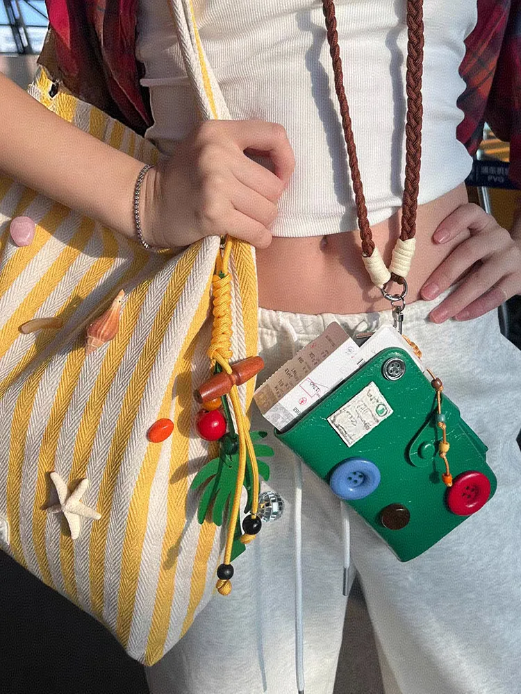 Original Hand-Woven Rope Coconut Tree Bag Pendant Keychain Dopamine Color Accessories display picture 4