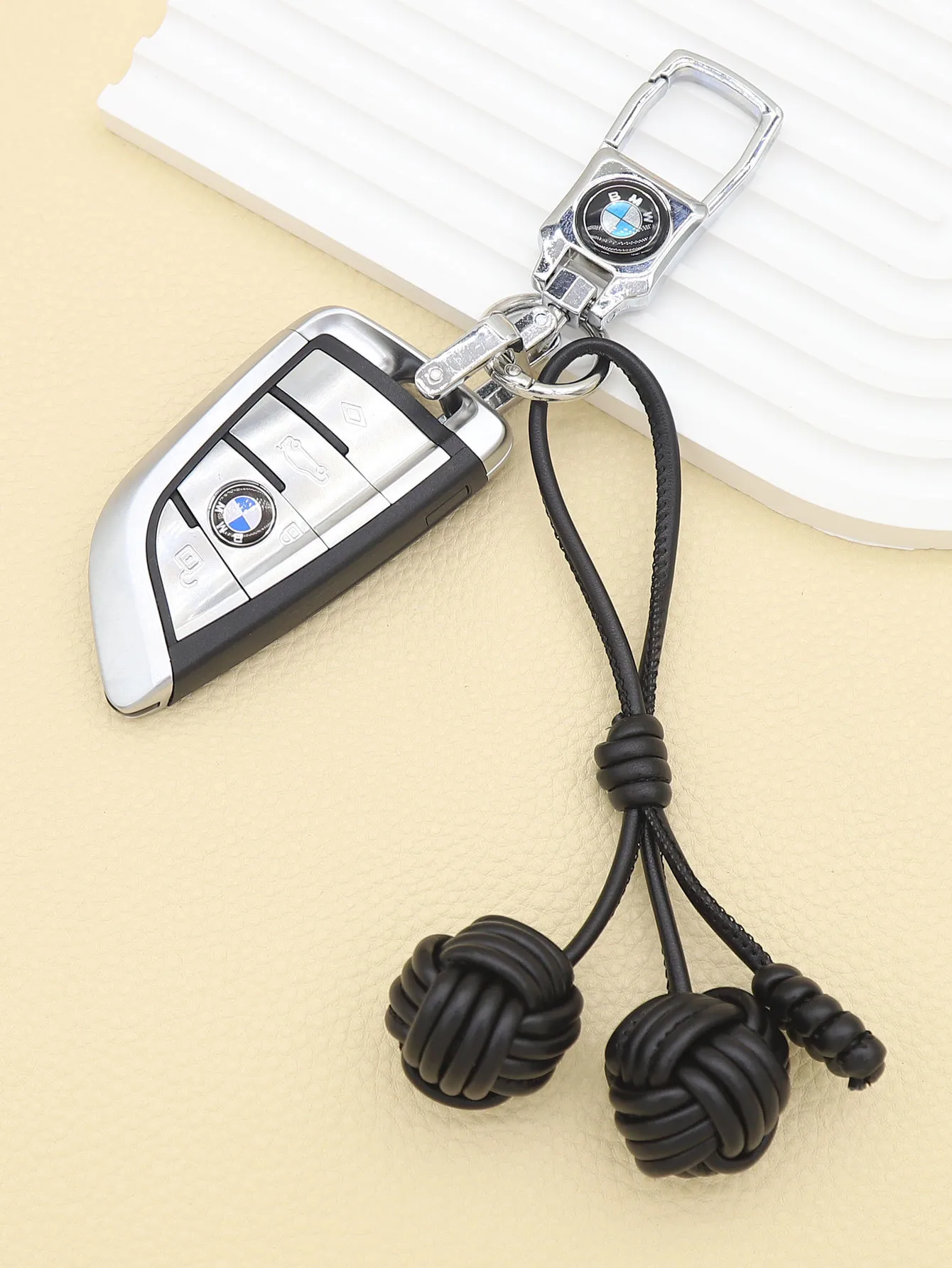 Handmade DIY Contrast Color Miu Series Woven Cherry Pu Leather Double Spherical Bag Hanging Hanging Piece Pendant Key Chain Accessories display picture 3