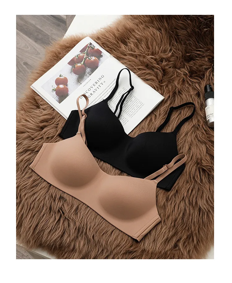 Orange Wooden Underwear Women's Orange Sense Cup Lightweight Breathable And Traceless One-piece Adjustable Shoulder Strap Invisible Push-up Bra For Women display picture 7