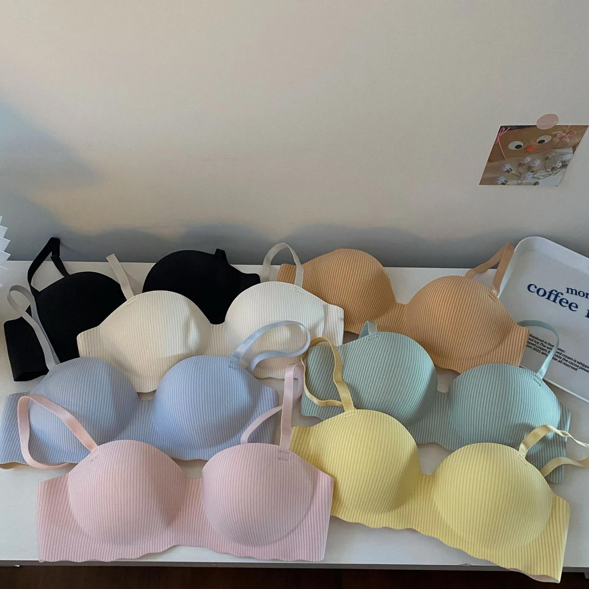 New And New Style Foreign Trade Thin Cocktail Underwear Women's Small Chest Gathered Striped Half Cup Non-Steel Rings Breast Bra display picture 3