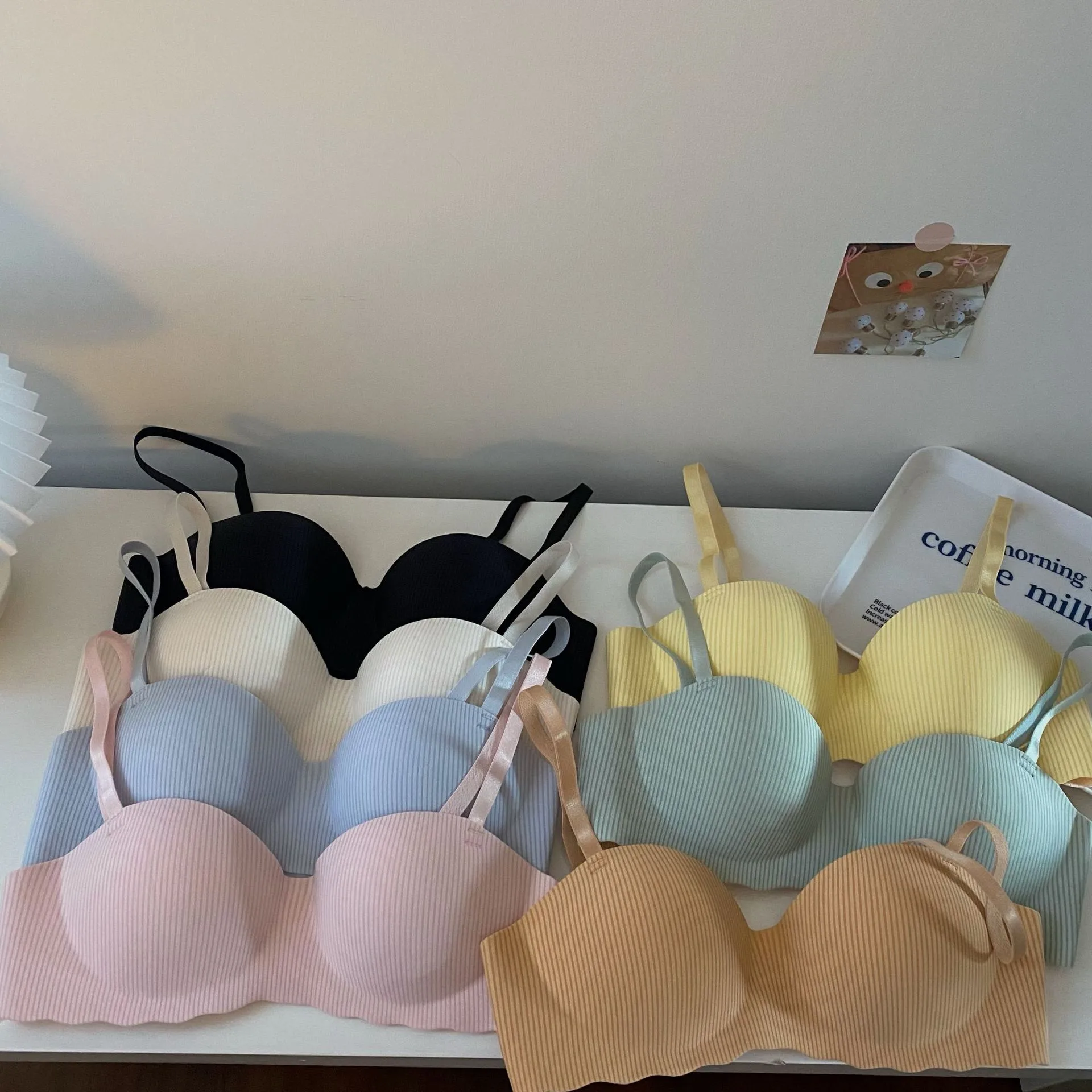 New And New Style Foreign Trade Thin Cocktail Underwear Women's Small Chest Gathered Striped Half Cup Non-Steel Rings Breast Bra display picture 5