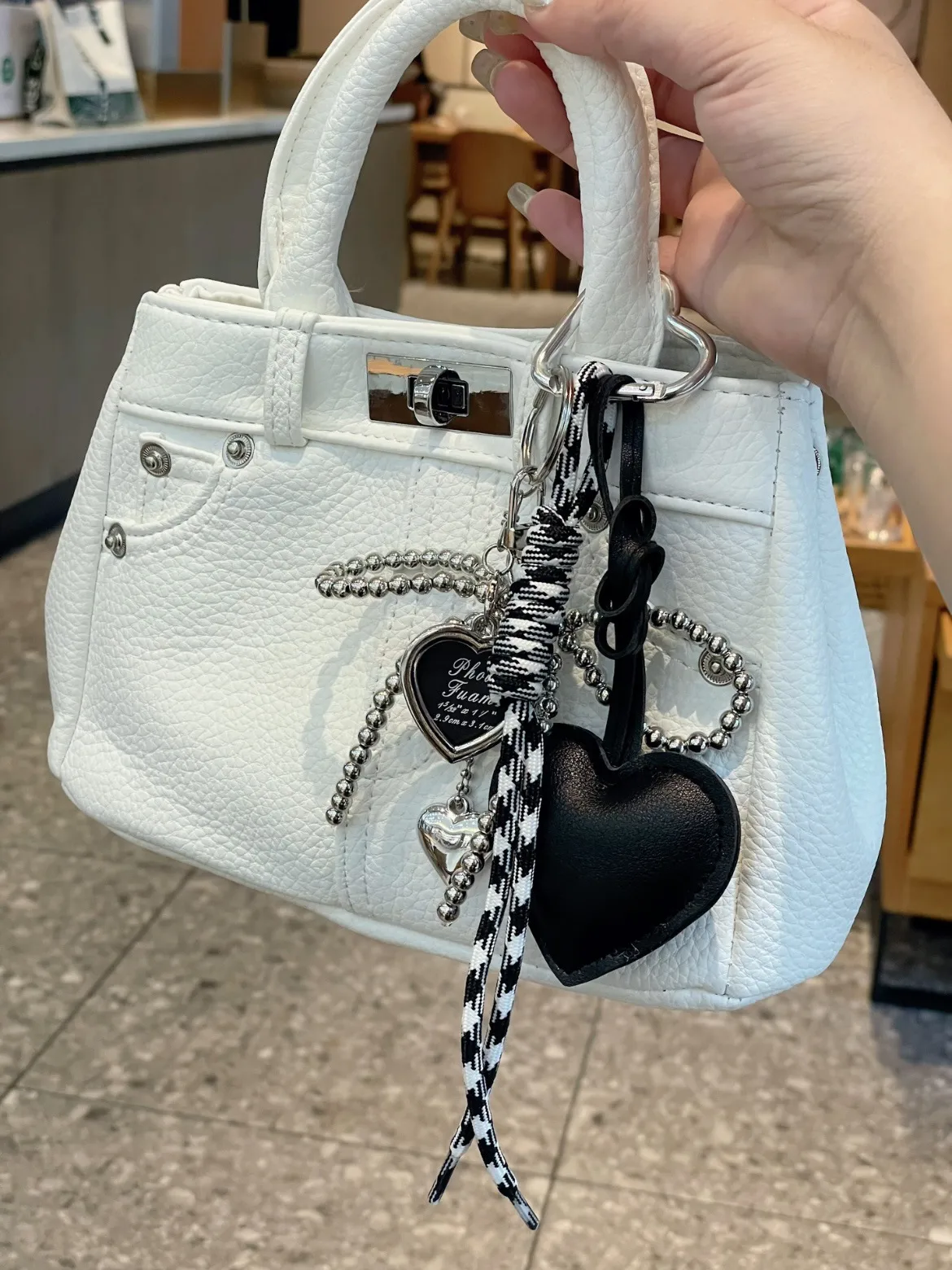 Original Leather Key Chain Cute Miu Girl Bag Pendant Pendant Love Pendant Girlfriends Birthday Gift display picture 5