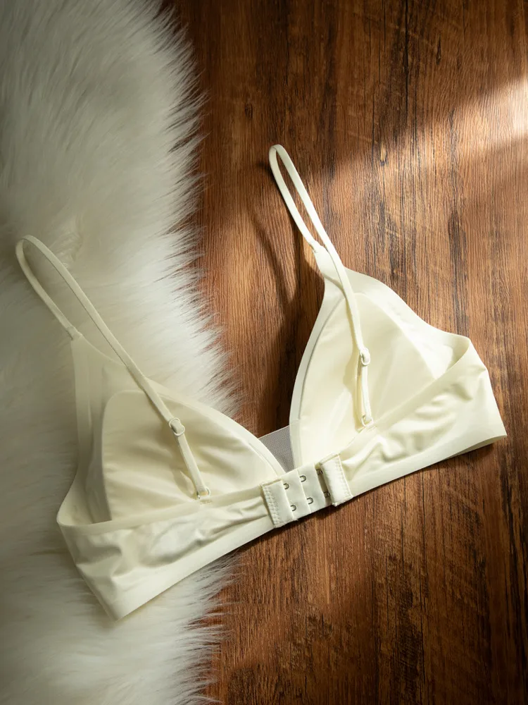 CynL Milk Satin French Style Deep V-neck Underwear Women's Summer Thin Shoulder Strap Non-marking Triangle Cup Small Chest Non-rimless Thin Bra display picture 6