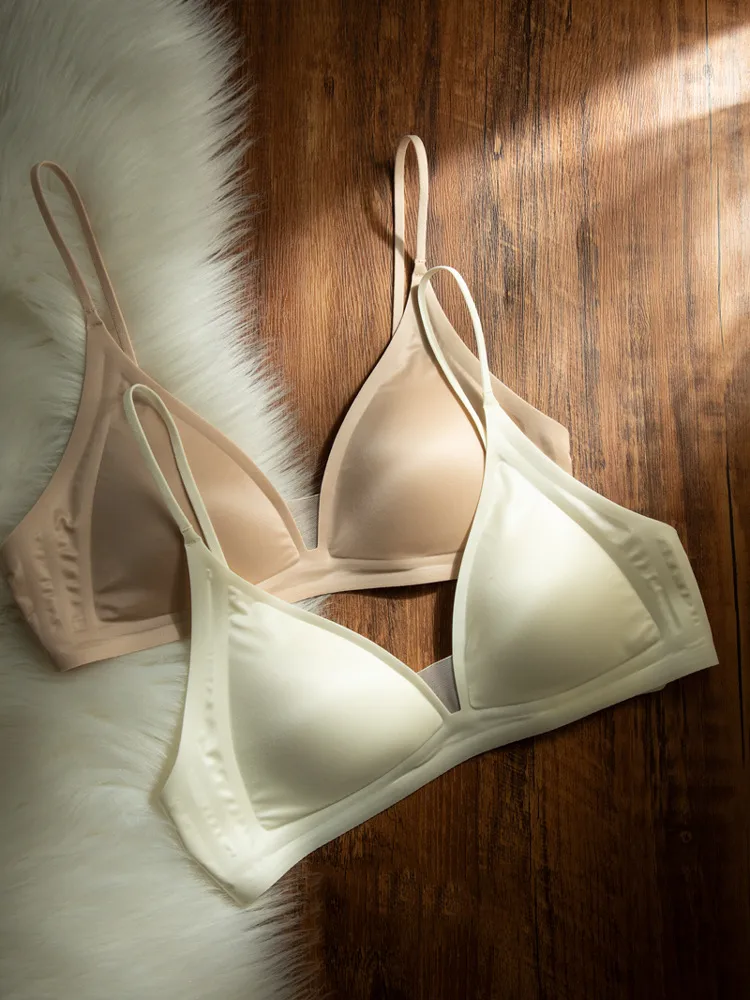CynL Milk Satin French Style Deep V-neck Underwear Women's Summer Thin Shoulder Strap Non-marking Triangle Cup Small Chest Non-rimless Thin Bra display picture 10