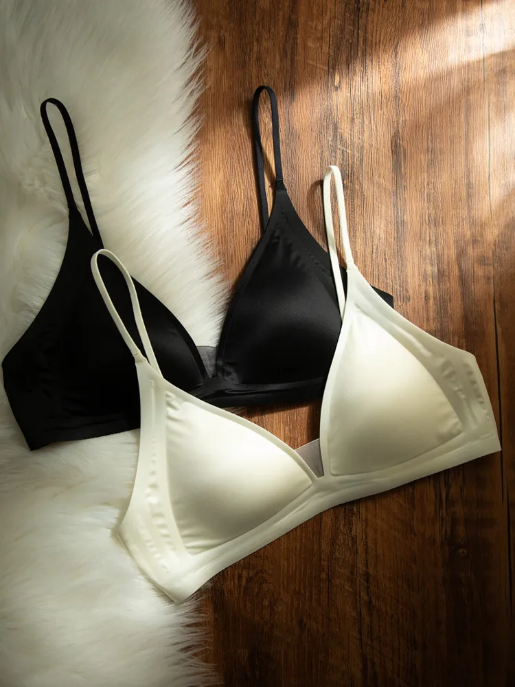 CynL Milk Satin French Style Deep V-neck Underwear Women's Summer Thin Shoulder Strap Non-marking Triangle Cup Small Chest Non-rimless Thin Bra display picture 12