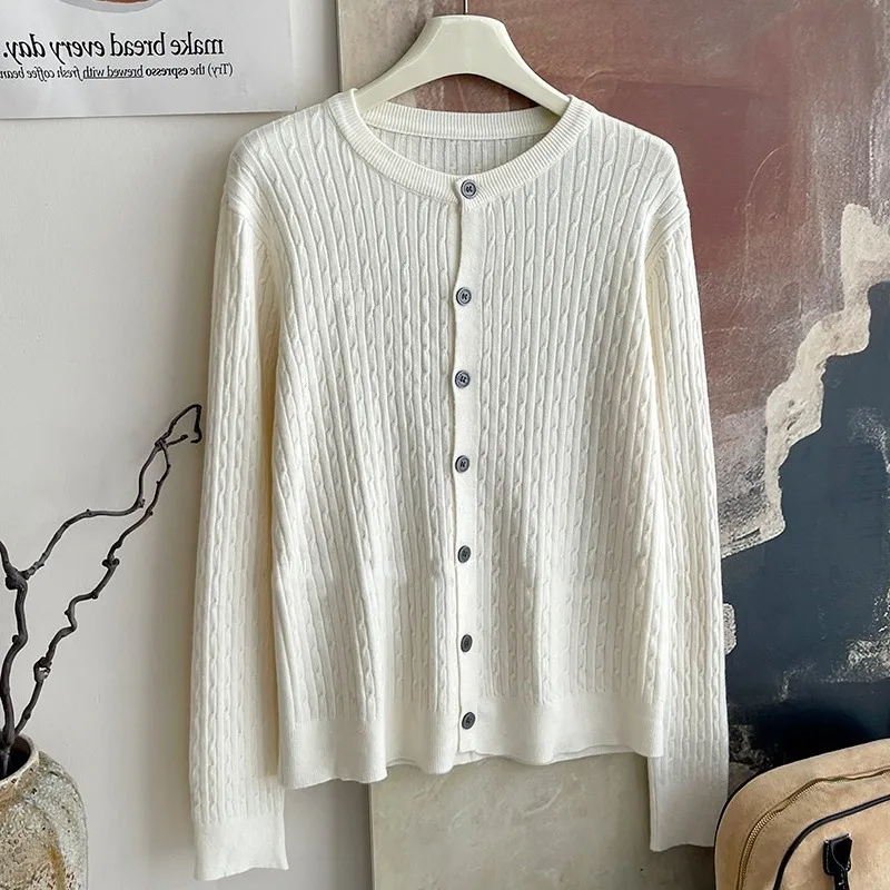 Core-spun Yarn Embroidered Twist Soft Waxy Knitted Cardigan Top Women's  Autumn And Winter New Casual All-match Coat Top display picture 7