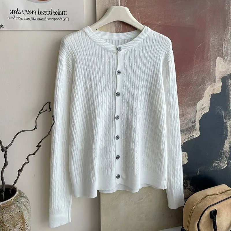 Core-spun Yarn Embroidered Twist Soft Waxy Knitted Cardigan Top Women's  Autumn And Winter New Casual All-match Coat Top display picture 2