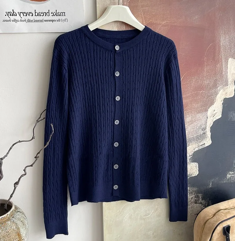 Core-spun Yarn Embroidered Twist Soft Waxy Knitted Cardigan Top Women's  Autumn And Winter New Casual All-match Coat Top display picture 6