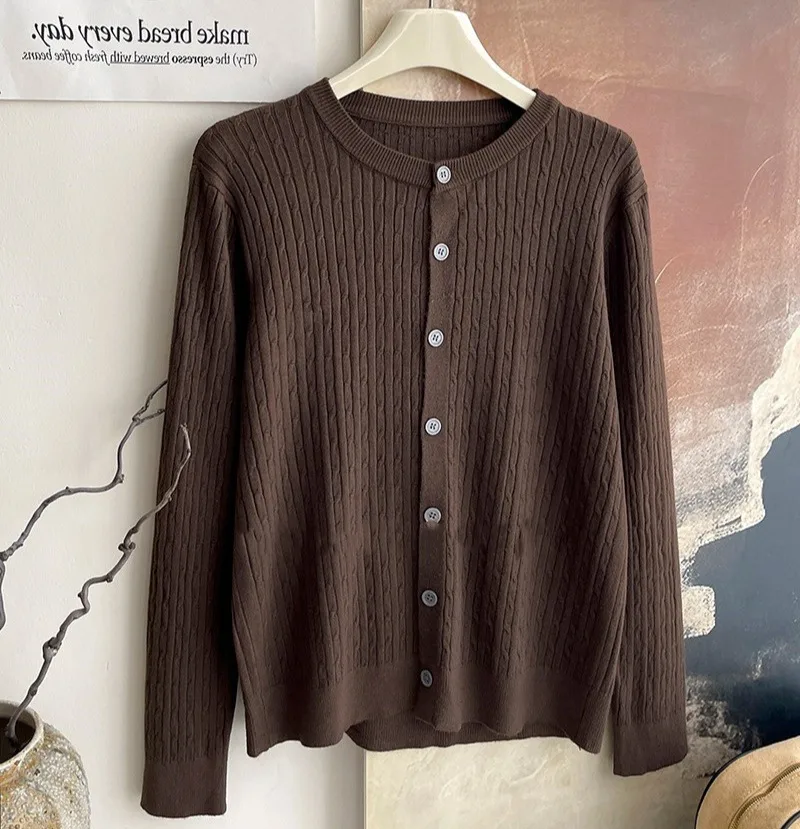 Core-spun Yarn Embroidered Twist Soft Waxy Knitted Cardigan Top Women's  Autumn And Winter New Casual All-match Coat Top display picture 8