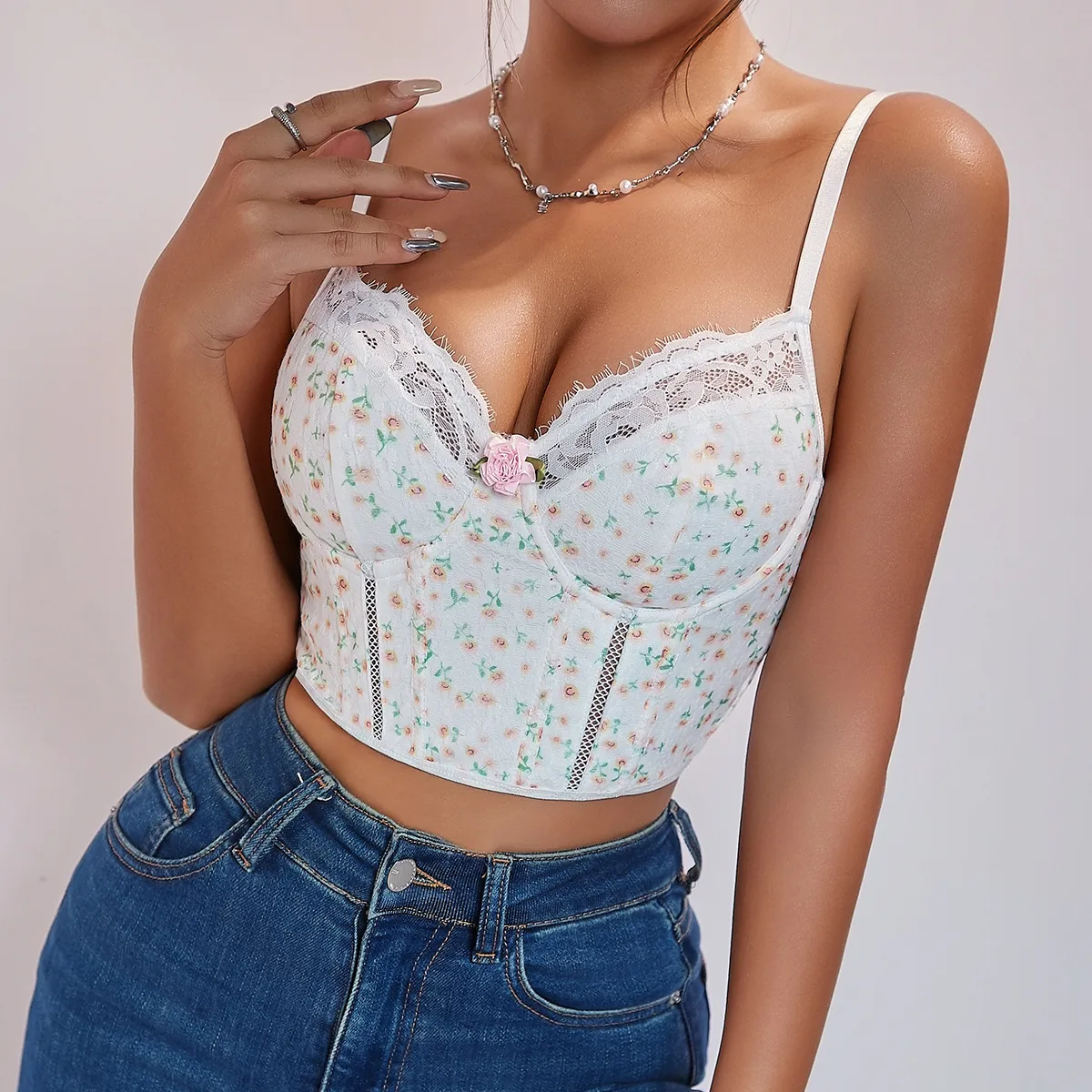 INS New Small Floral Fresh Sweet Lace Steel Ring Fishbone Buckle Small Sling A1380 display picture 1
