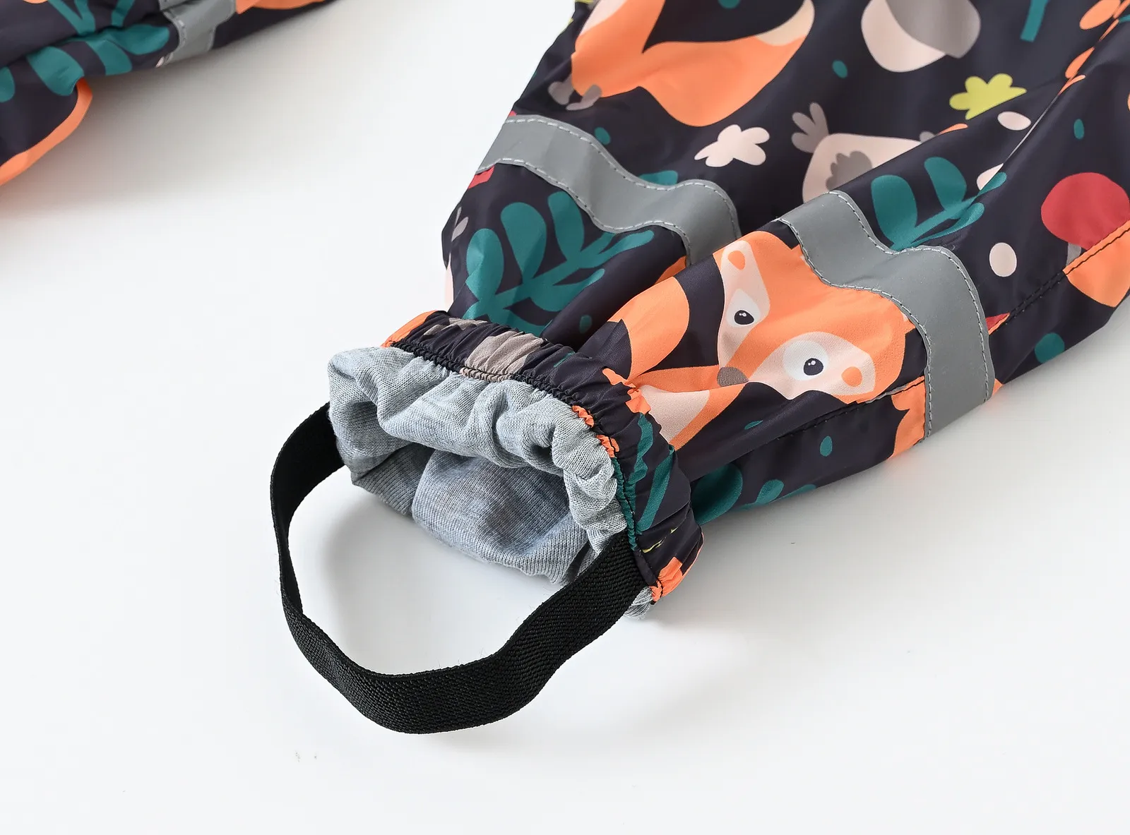 Children's Shoulder Strap Rain Pants Boys And Girls Baby Water Pants Children Rain Gear Kindergarten Children One-Piece Outdoor Technical Trousers display picture 76
