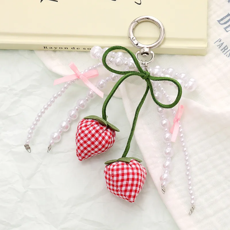 1 Piece Elegant Lady Sweet Strawberry Bow Knot Beaded Beaded Bag Pendant Keychain display picture 3