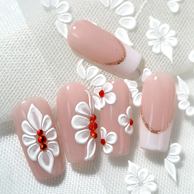 Delicate Hand-Painted Decorative Petal Nail Art Stickers French Relief Elements Women's DIY Suitable For Use In Nail Salons display picture 4