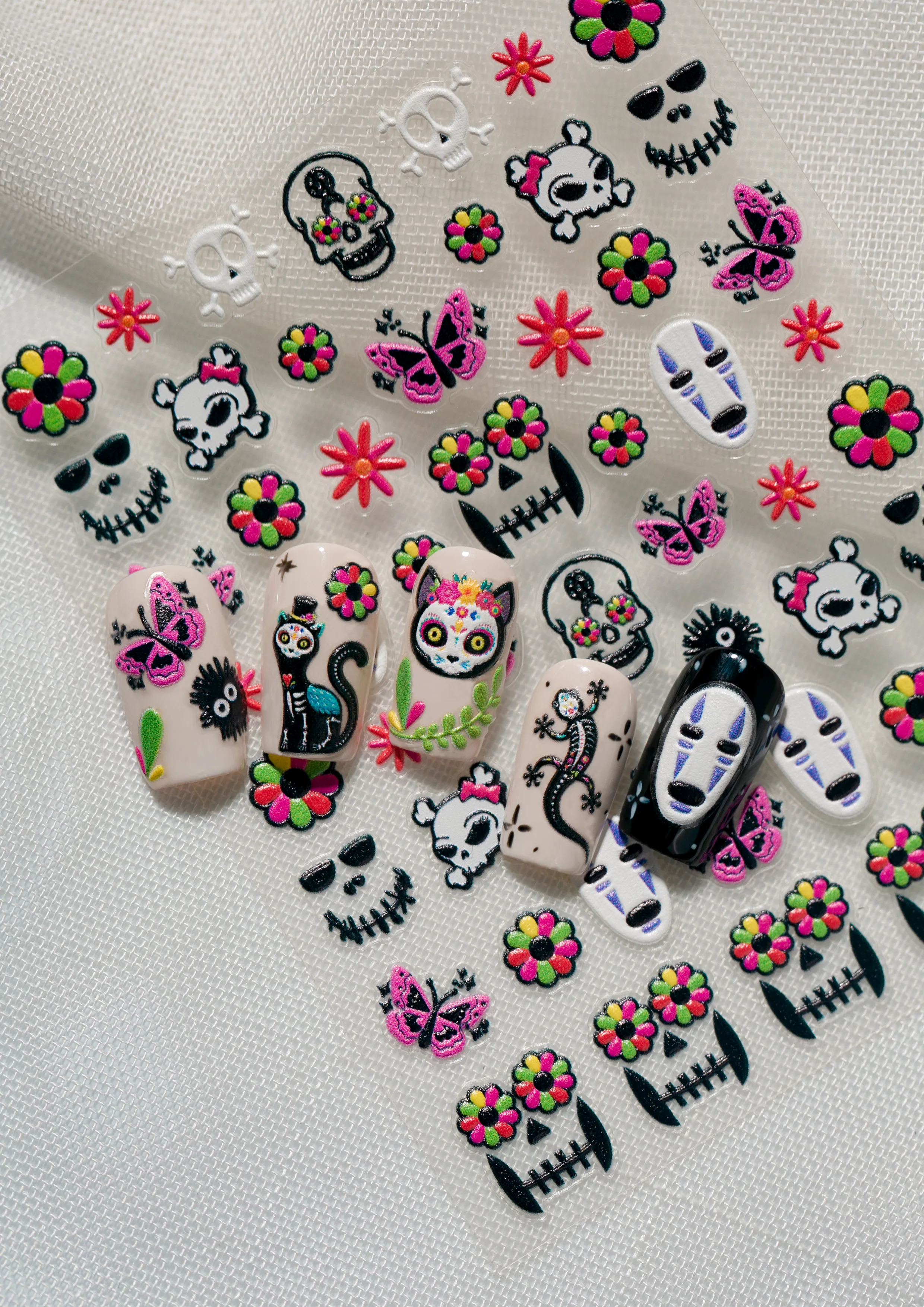 Gothic Vintage Tropical British Style Nail Art Decorations Cat Lizard Flower Elements Suitable For Personal DIY And Salon Use display picture 5