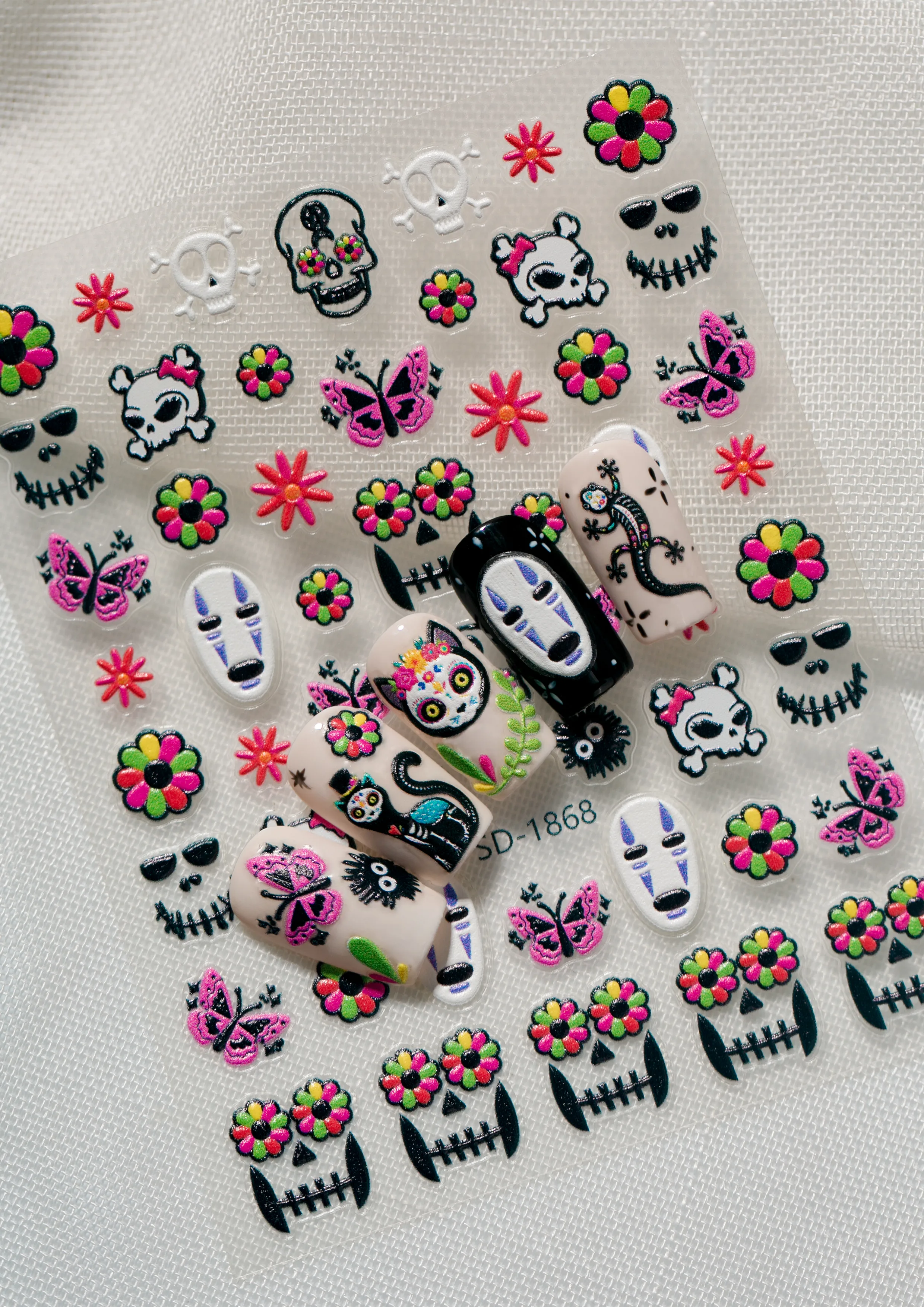 Gothic Vintage Tropical British Style Nail Art Decorations Cat Lizard Flower Elements Suitable For Personal DIY And Salon Use display picture 7