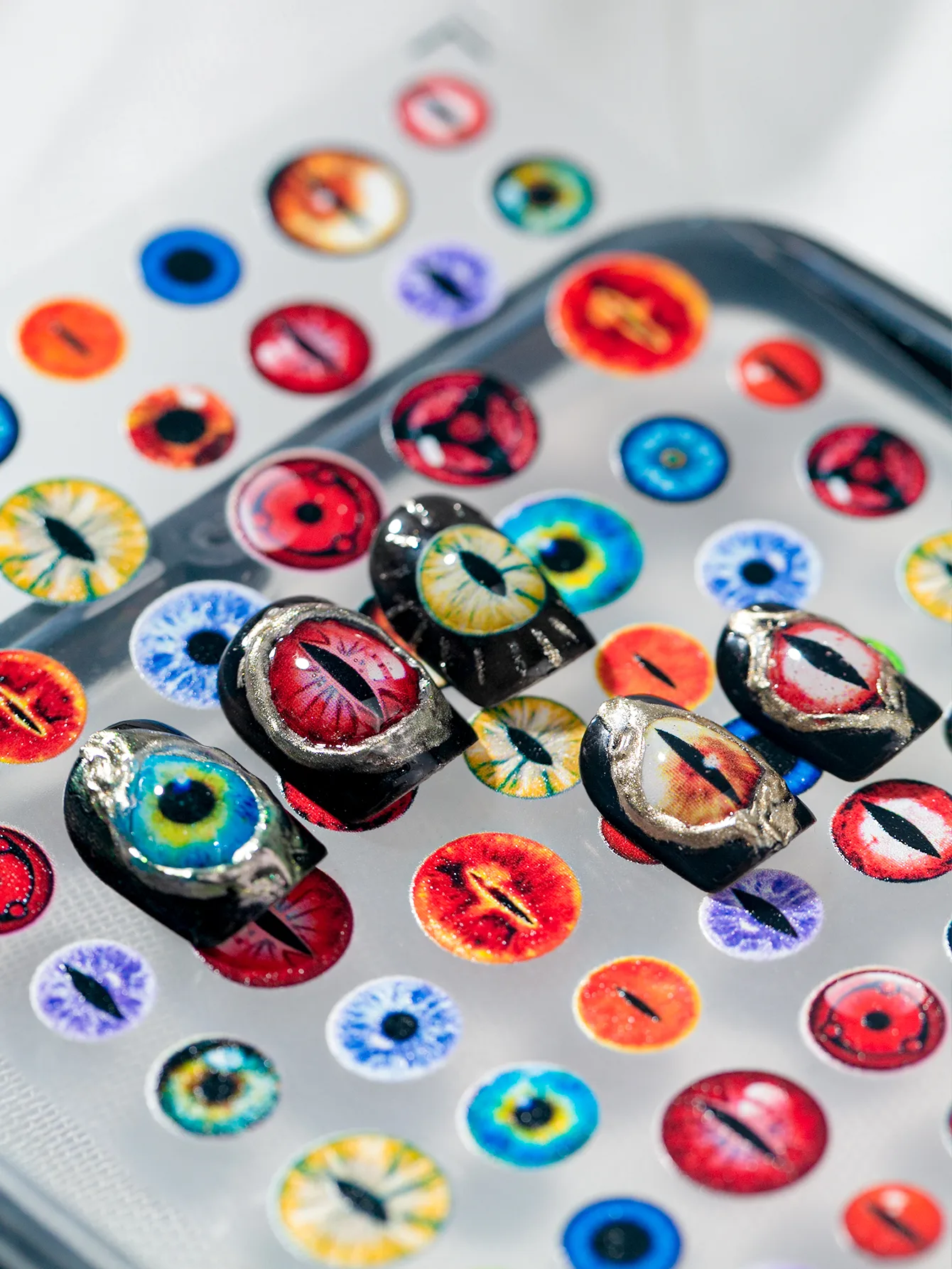 Cool Unique Circular Nail Art Stickers Eye Elements Multicolor Pattern Dark Anime Style Suitable For Special Occasions And Parties display picture 1