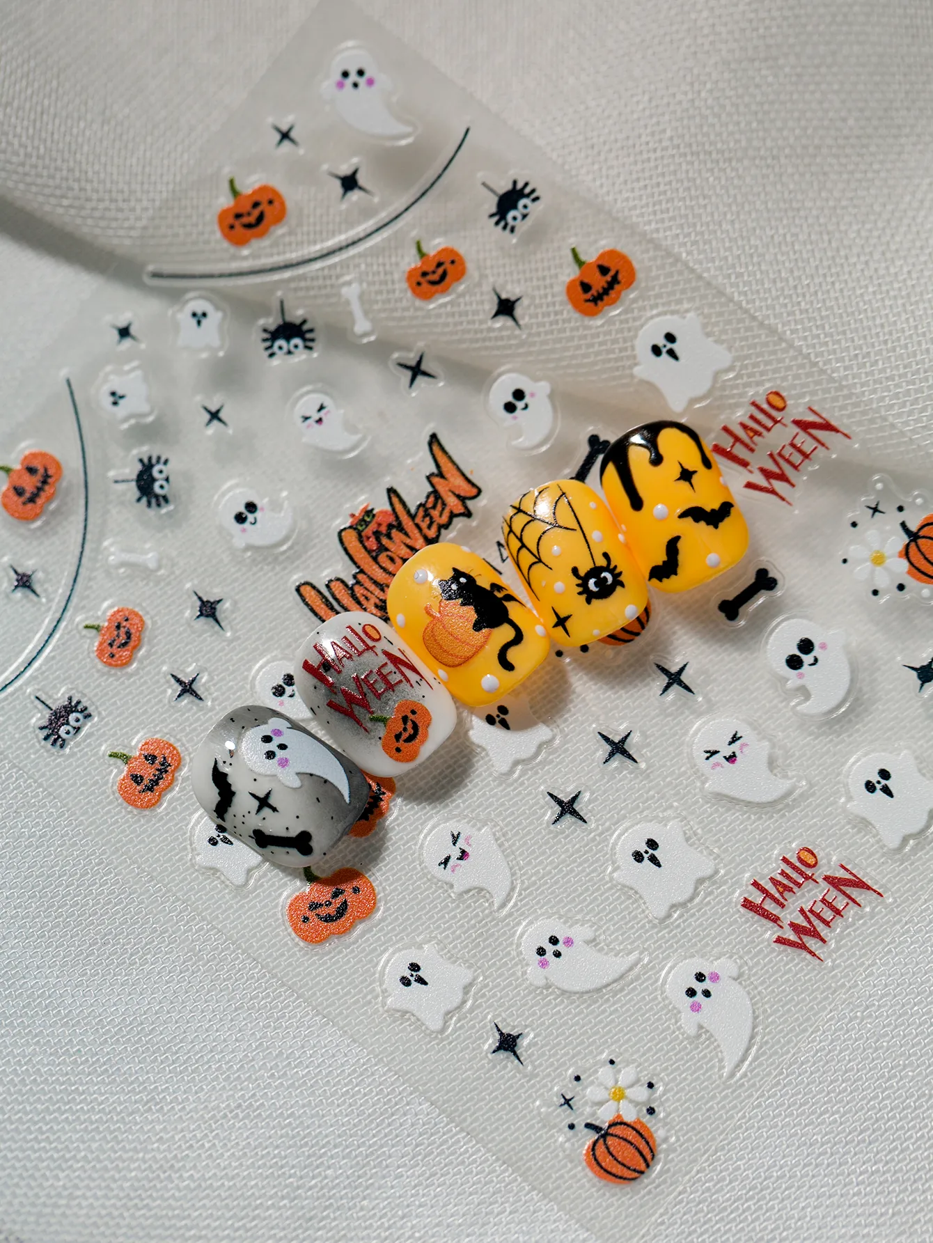 Halloween Nail Art Stickers Cat Claw Elements Black Cat Ghost Pumpkin Suitable For Personal DIY And Salon Use Spider Web Bat display picture 10