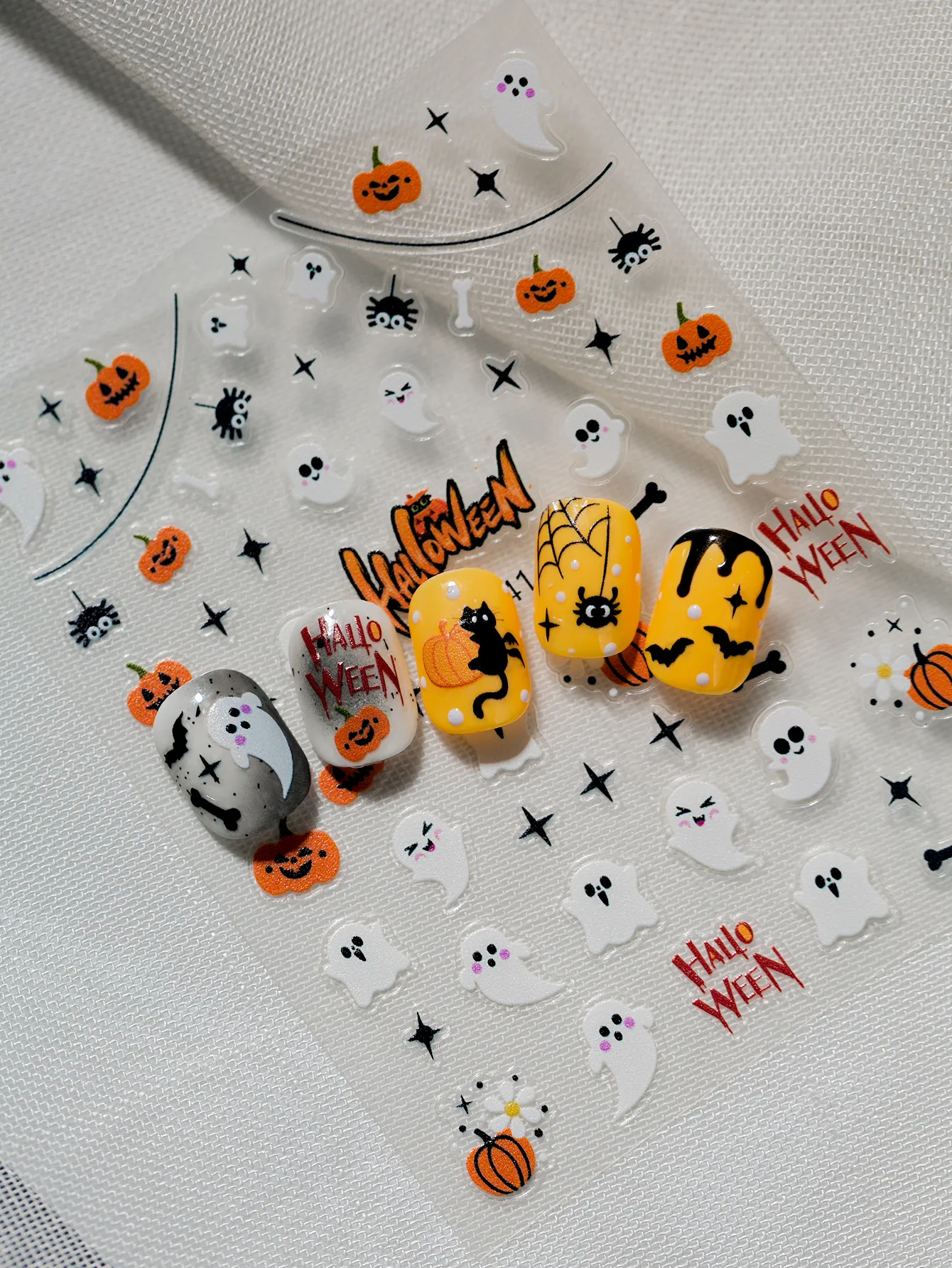 Halloween Nail Art Stickers Cat Claw Elements Black Cat Ghost Pumpkin Suitable For Personal DIY And Salon Use Spider Web Bat display picture 11