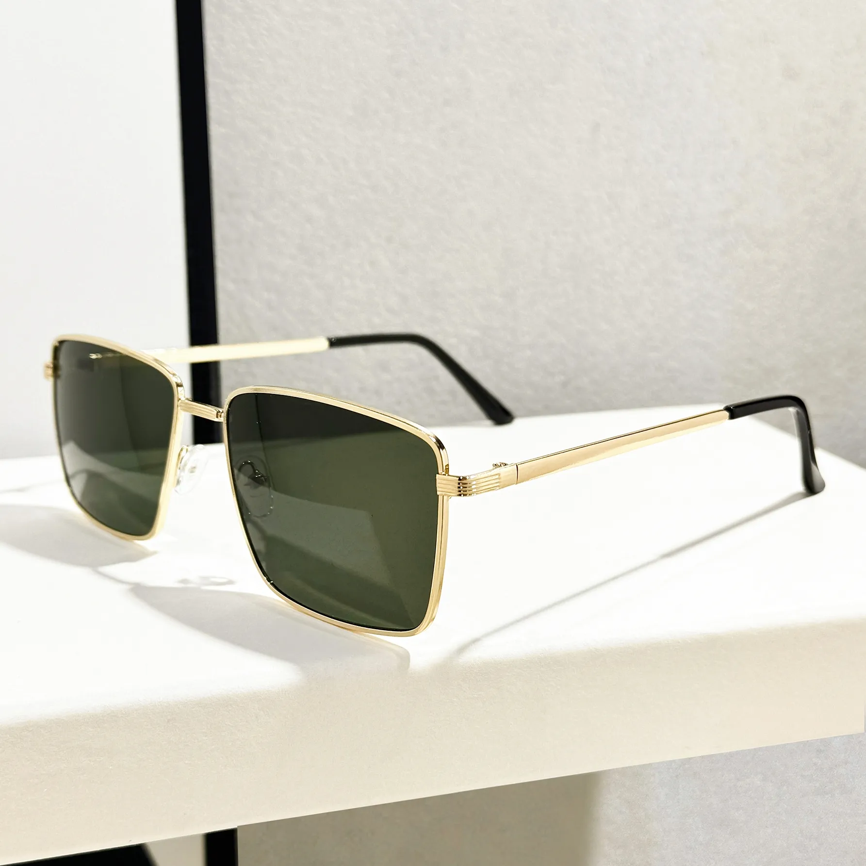 Fashionable Retro Square Frame Sunglasses Unisex Metal Full Frame Glasses Suitable For Casual Outdoor Daily Street Shopping display picture 5
