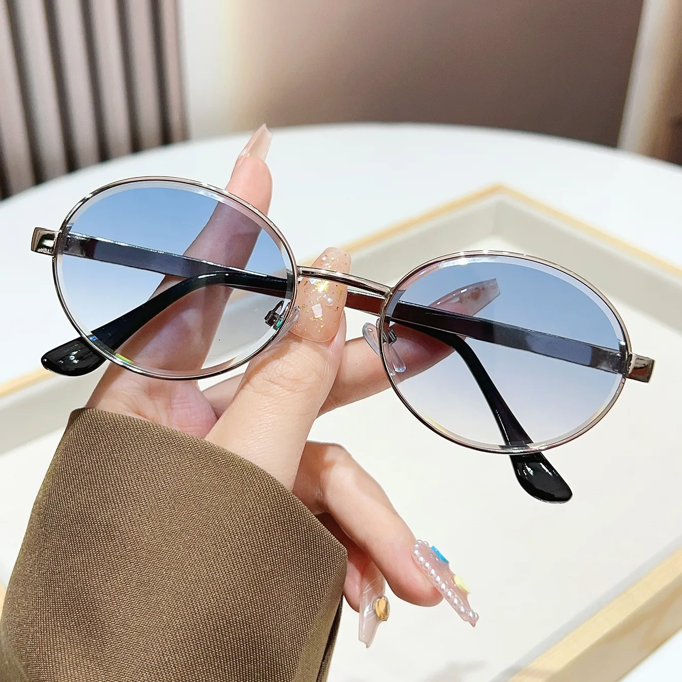 Fashionable Y2K Round Metal Frame Sunglasses Street Style Geometric PC Lenses Unisex Casual Outdoor Wear UV400 Protection display picture 5