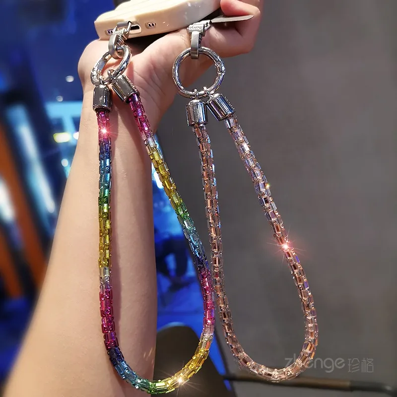 Fashion Shining Diamond Sequin Bracelet Mobile Phone Lanyard Ins Style Metal Round Buckle Clip Strong Durable Wrist Women's Short display picture 15