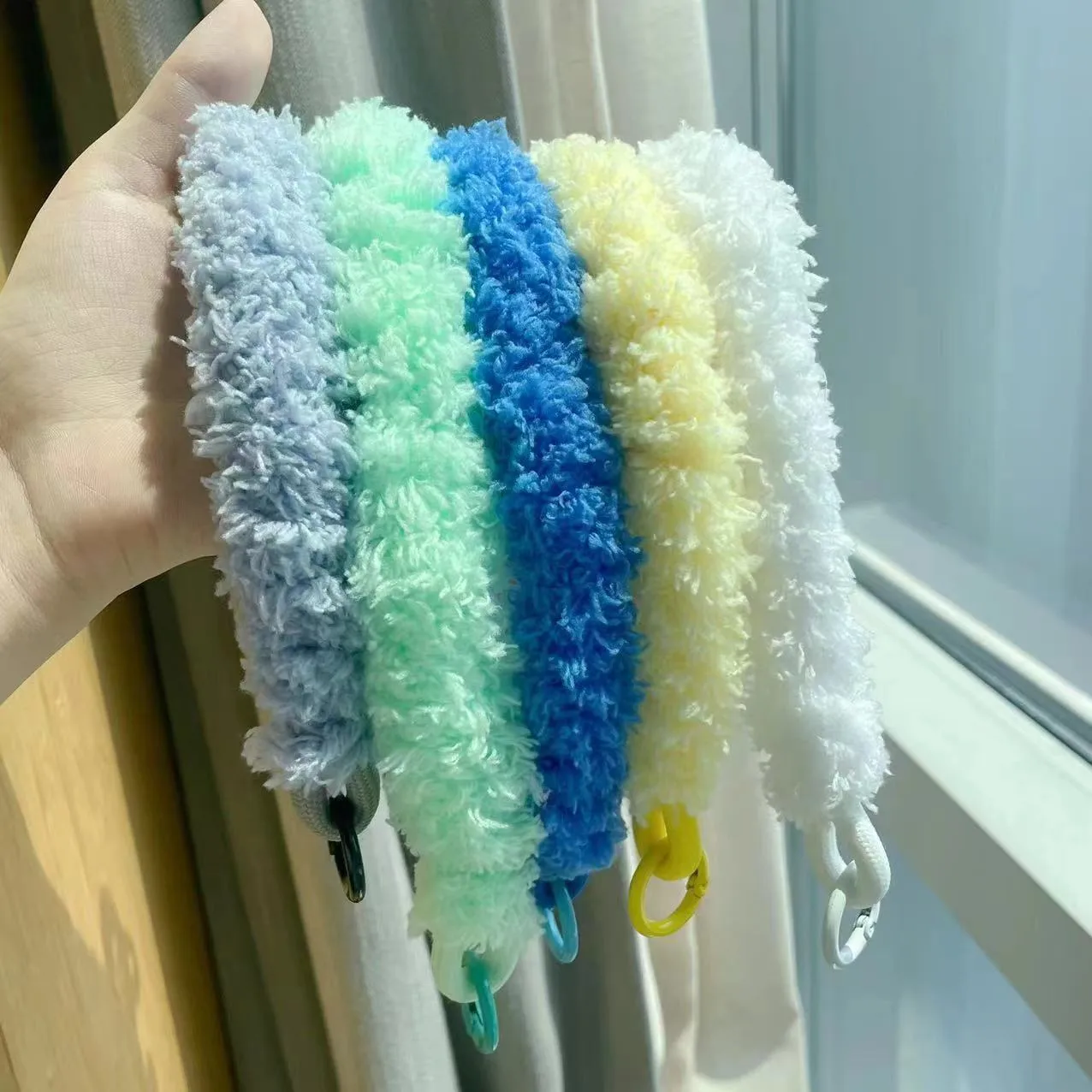 Personalized Autumn And Winter Warm Drop-Resistant Colorful Plush Short Rope Phone Case Short Rope Wrist Pendant Trendy Bags Pendant display picture 3