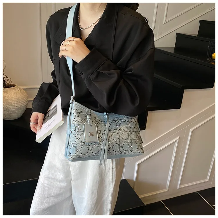 Elegant Fashionable Shoulder Handbag Women Casual Style Artificial Leather Color Block Pattern Four Seasons Handbags Tote Bag display picture 1