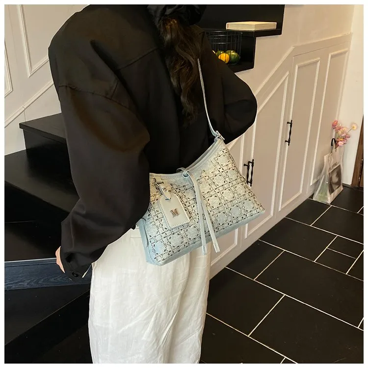 Elegant Fashionable Shoulder Handbag Women Casual Style Artificial Leather Color Block Pattern Four Seasons Handbags Tote Bag display picture 10