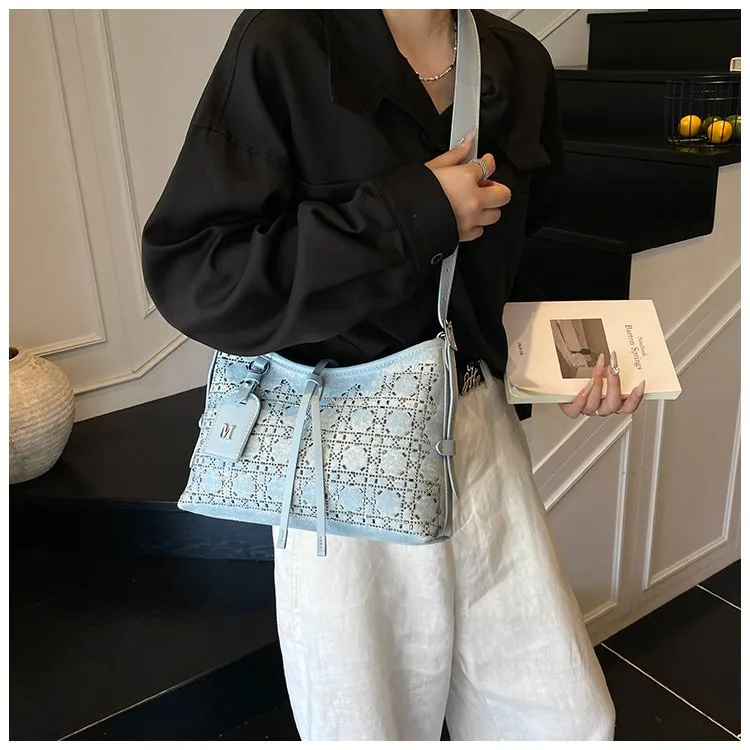 Elegant Fashionable Shoulder Handbag Women Casual Style Artificial Leather Color Block Pattern Four Seasons Handbags Tote Bag display picture 13