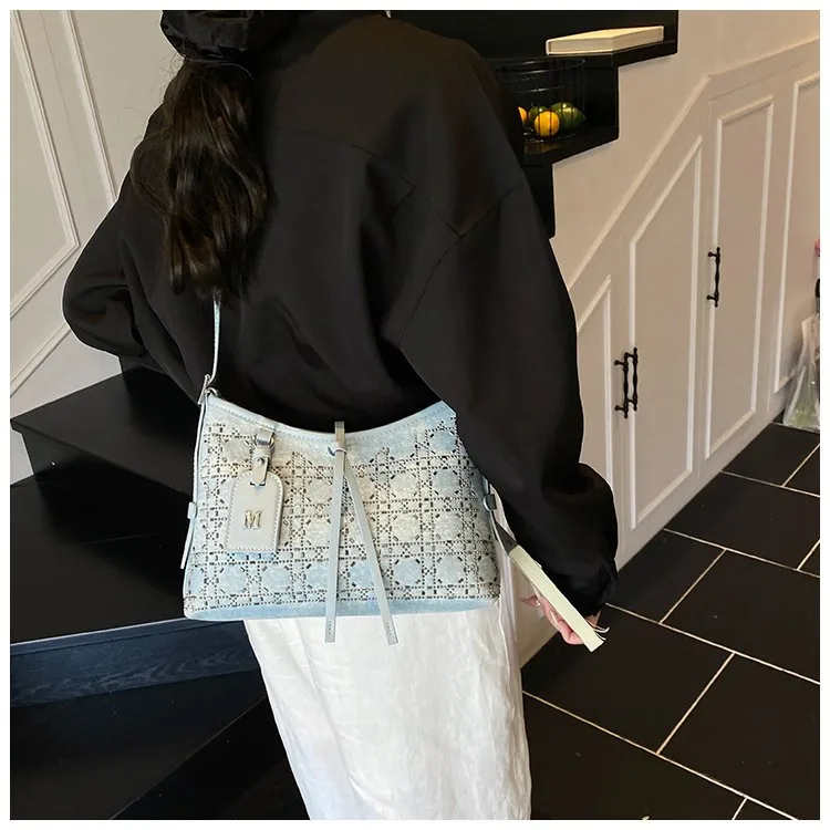 Elegant Fashionable Shoulder Handbag Women Casual Style Artificial Leather Color Block Pattern Four Seasons Handbags Tote Bag display picture 11