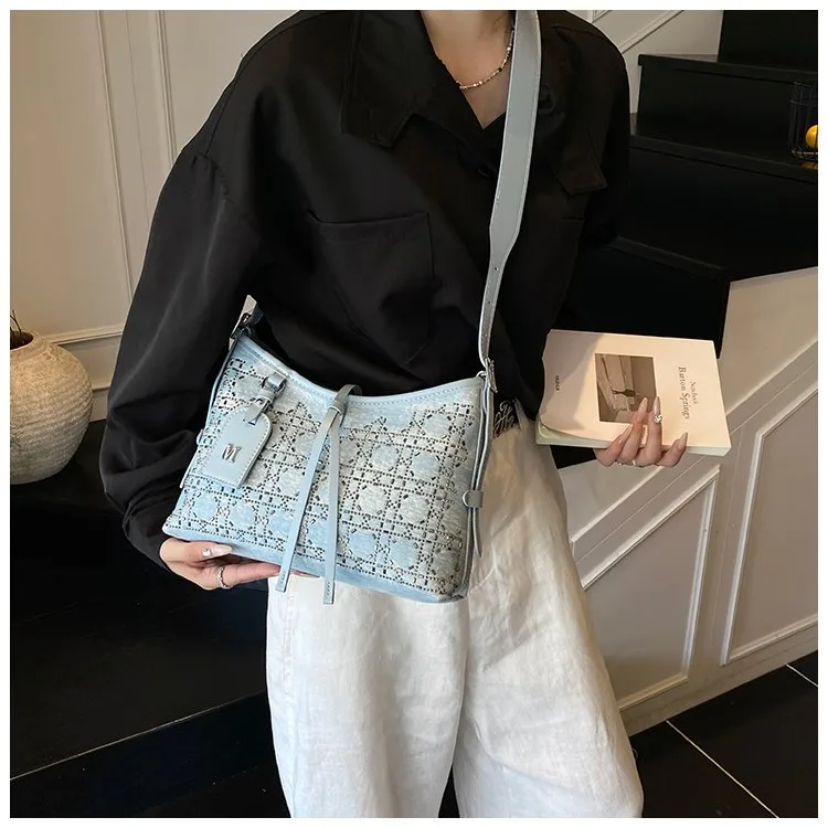 Elegant Fashionable Shoulder Handbag Women Casual Style Artificial Leather Color Block Pattern Four Seasons Handbags Tote Bag display picture 18