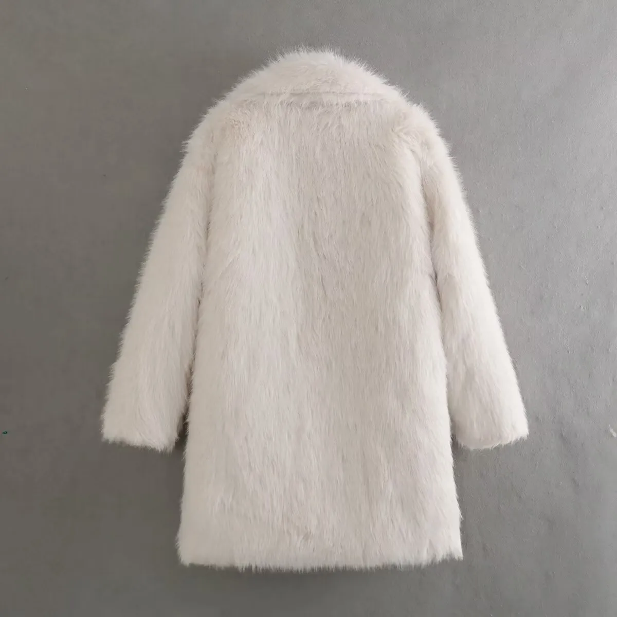 Casual Fashionable Artificial Fur Effect Women's Coat Elegant Zipper Closure Polyester Short Outerwear For Ladies display picture 3