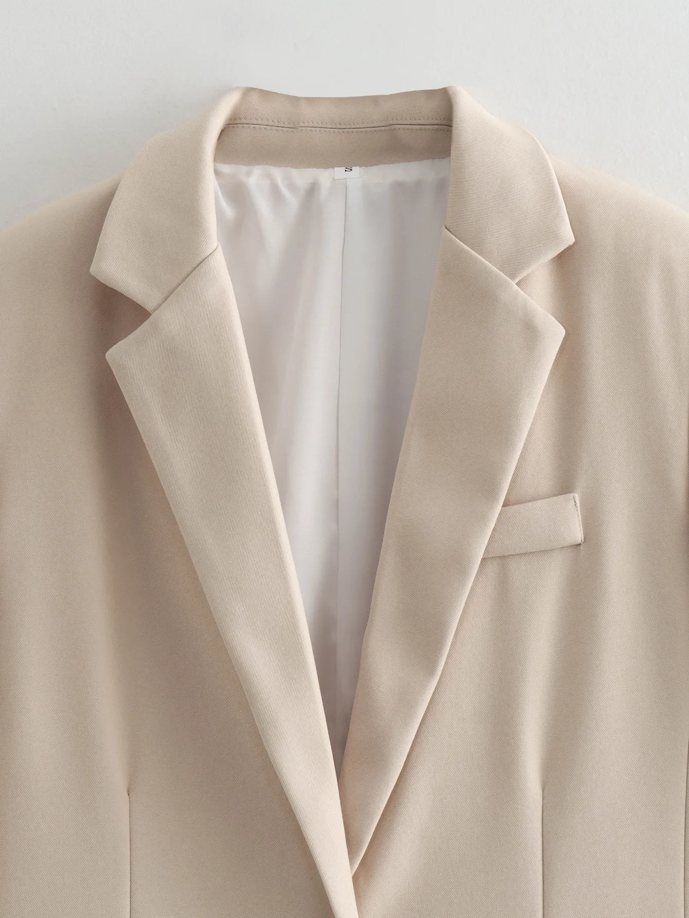Elegant European Women's Single Button Loose Fit Tailored Jacket Pure Color V Neck Long Sleeve Commute Style Fashionable display picture 8