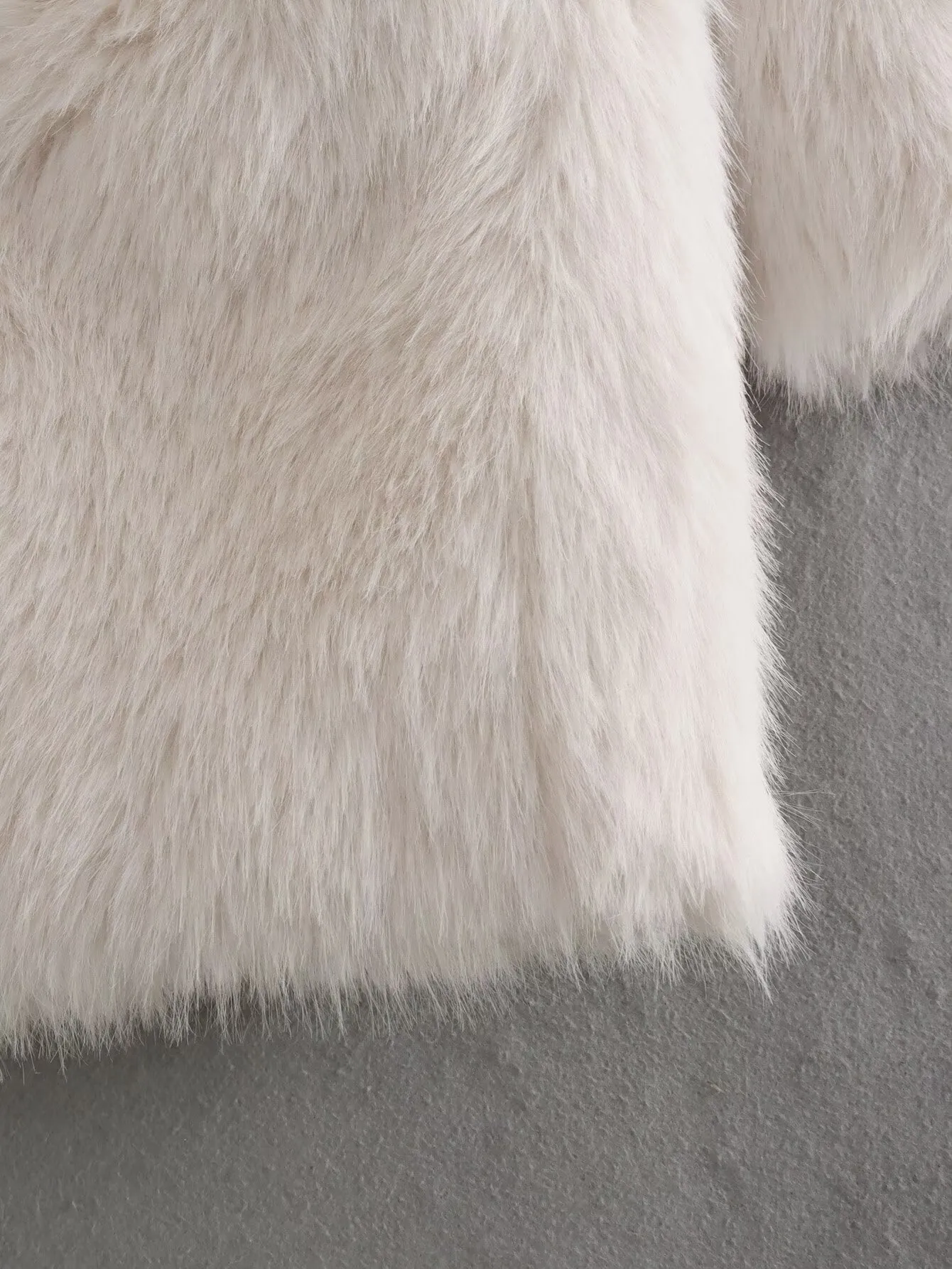 Casual Fashionable Artificial Fur Effect Women's Coat Elegant Zipper Closure Polyester Short Outerwear For Ladies display picture 11