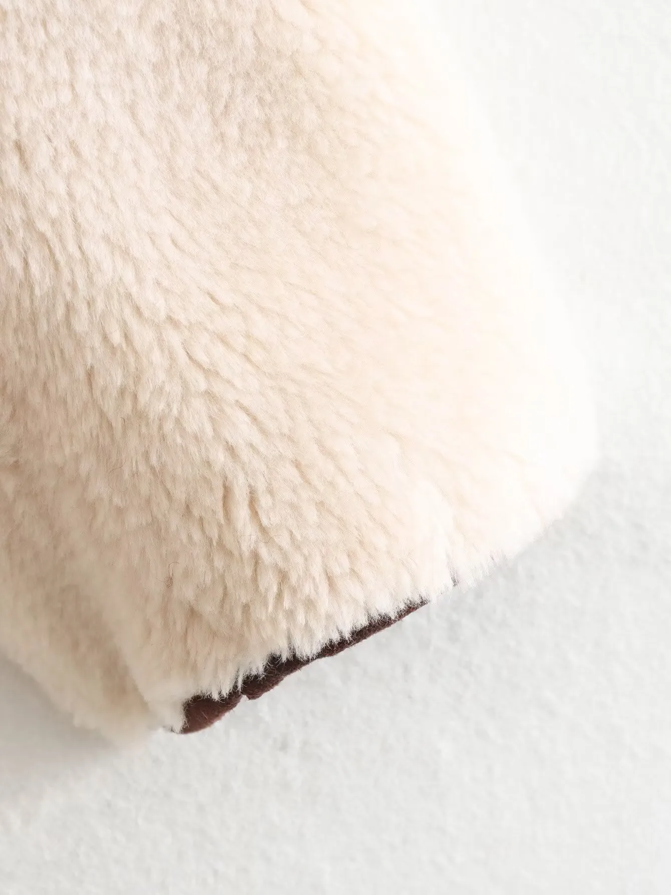 Fashionable Casual Short Plush Lined Leather And Fur Jacket Women's Elegant Long Sleeve Stand Collar Outerwear Single Button display picture 14